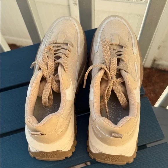 NWOT Women’s Blowfish Malibu sneakers - Picture 7 of 10